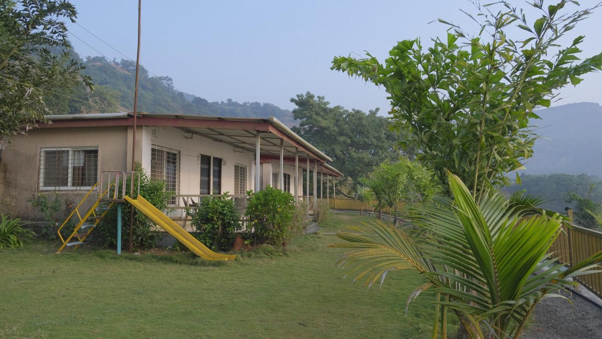 Swiss Lake Resort لافاسا المظهر الخارجي الصورة