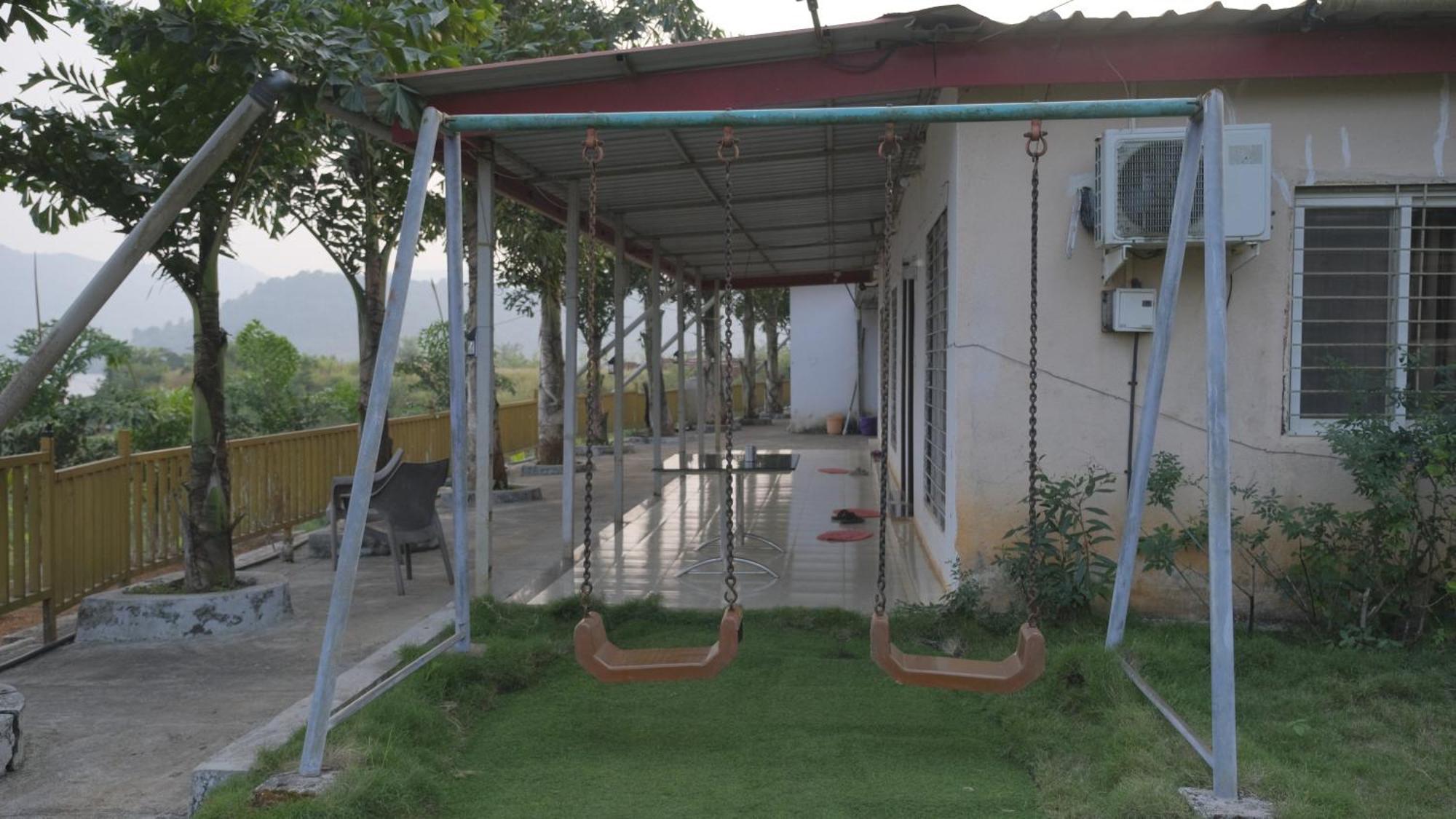 Swiss Lake Resort لافاسا المظهر الخارجي الصورة